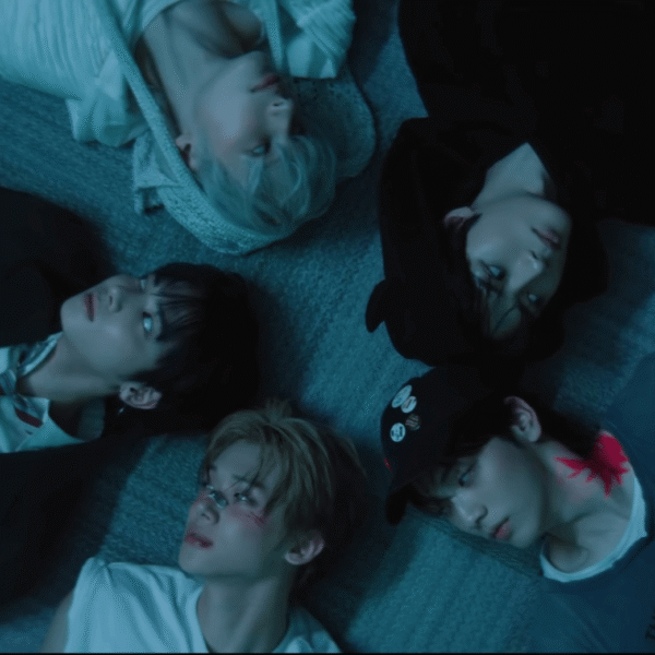 TXT_Beautiful_Strangers