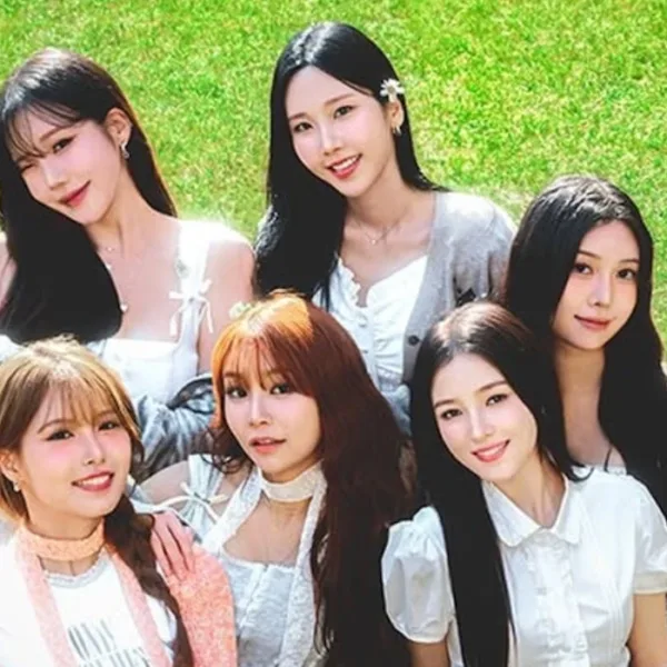 MOMOLAND