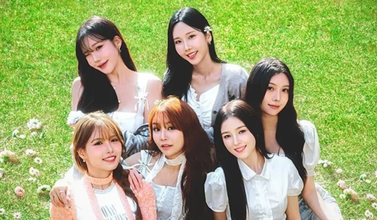 MOMOLAND